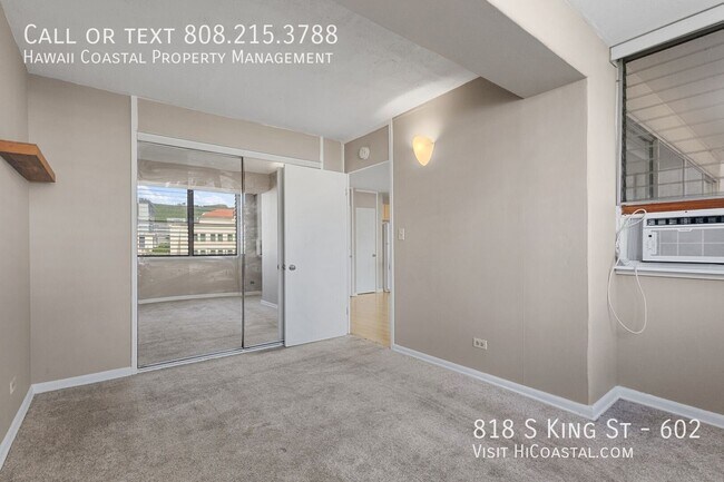 Building Photo - 818 S King St