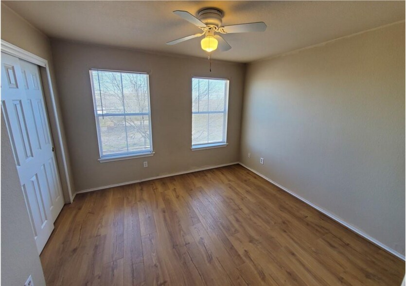 Building Photo - 13720 Harris Ridge Blvd