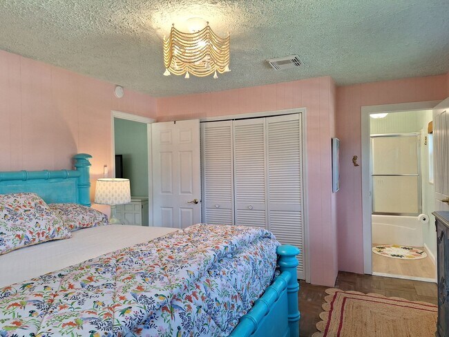 Building Photo - NEW SMYRNA BEACH MONTHLY WINTER RENTAL - P...