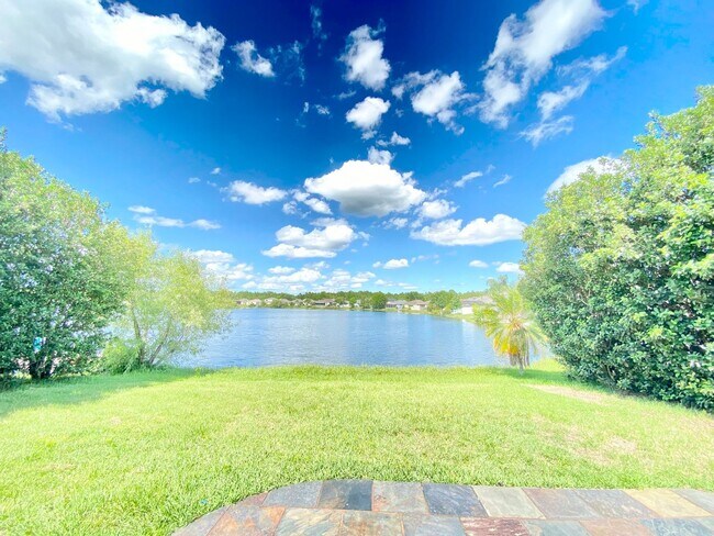 Building Photo - Stunning Lake View Home in Waterside Estate!