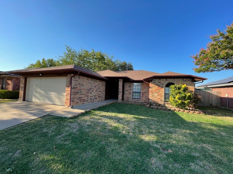 Building Photo - 6349 Hunters Glen Dr