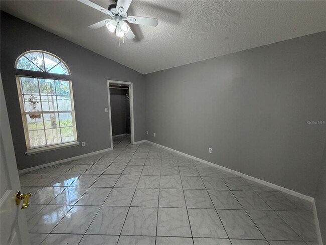 Building Photo - 404 San Gabriel St