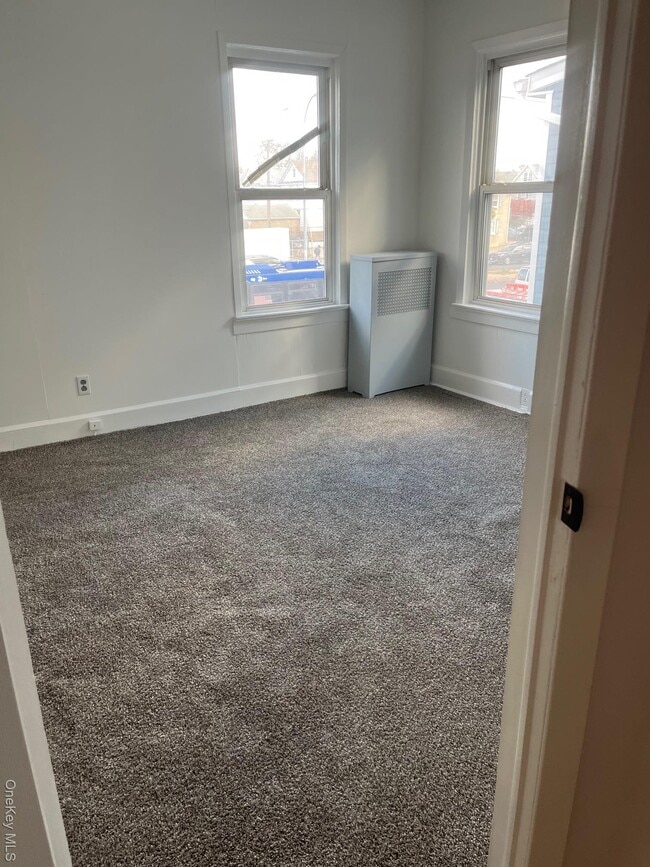 Building Photo - 107-31 93rd St