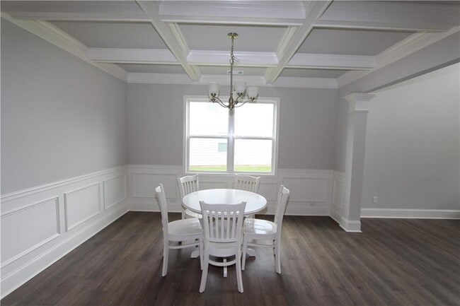 Building Photo - 6870 Rambling