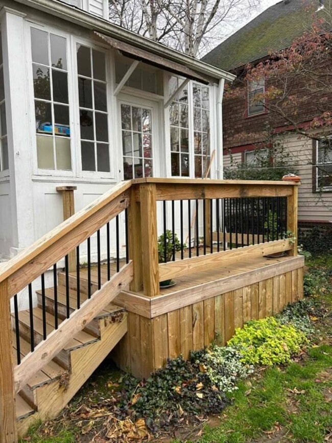 Building Photo - Furnished Single Family House Near Cornell Campus