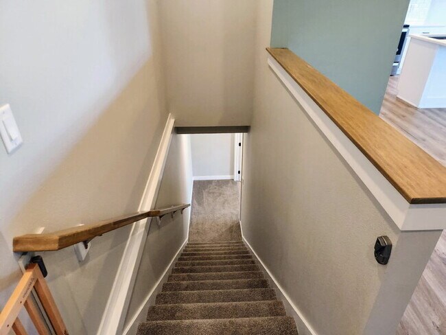 Building Photo - 1603 Red Cedar Ln