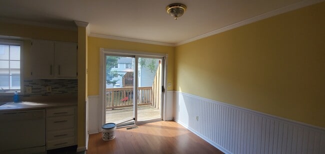 Building Photo - 22 Chamberlain St