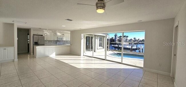 Building Photo - 418 Medici Ct