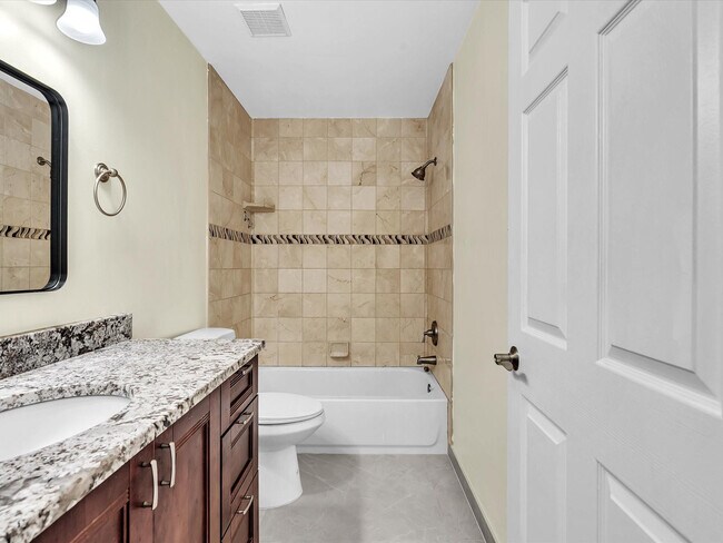 Building Photo - 13400 NW 5th Ct