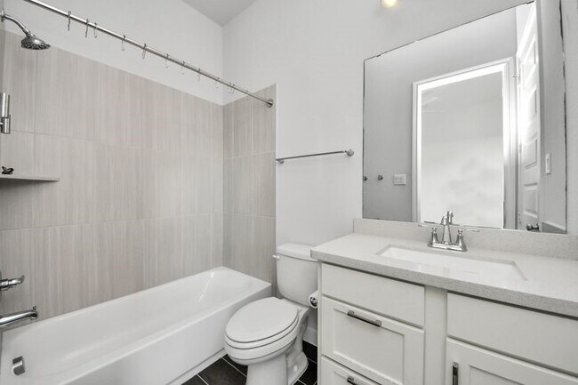 Building Photo - 28065 Woodland Bend Way