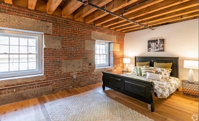 Building Photo - 58 13th St