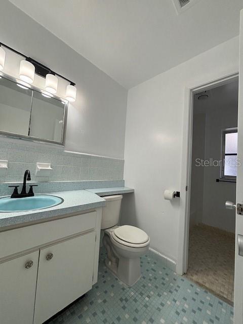 Building Photo - 9161 N Abbot Dr