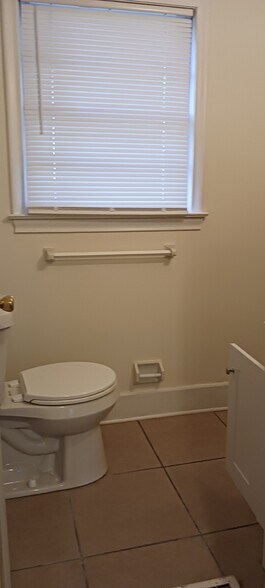 Building Photo - 1641 Atkamire Dr