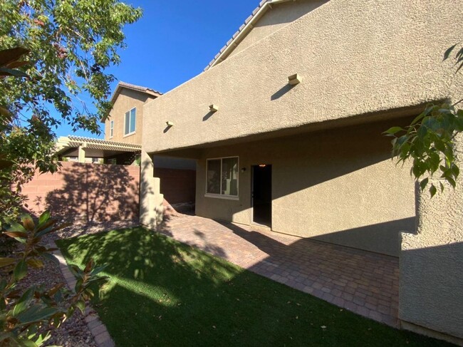 Building Photo - STUNNING 3 BEDROOM, 2.5 BATH HOME IN NORTHWEST LAS VEGAS!