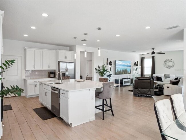 Building Photo - 591 Via Bella Ct