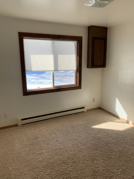 Building Photo - 2633 Shorehaven Ln