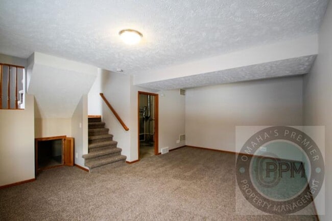 Building Photo - Comfortable and Cozy 3 Bedroom/2 Bath Home| $500 off the Deposit