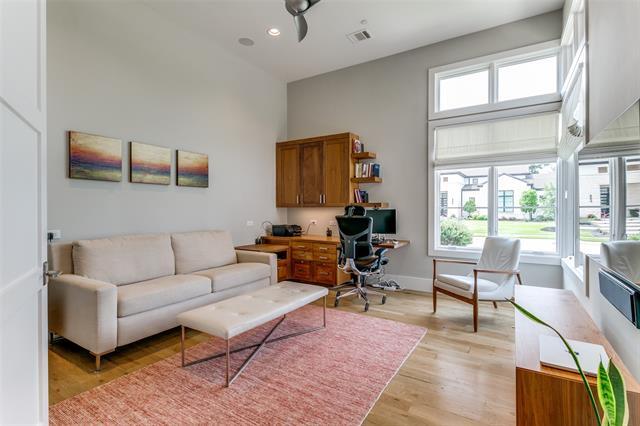 Building Photo - 2218 Castilian Path