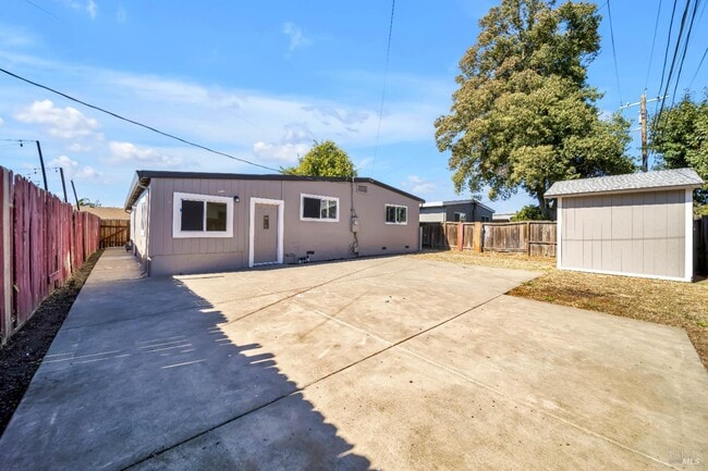 Building Photo - 1012 McKinley St