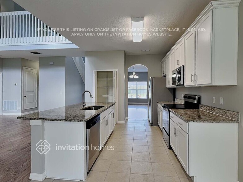 Building Photo - 16338 Deer Chase Loop