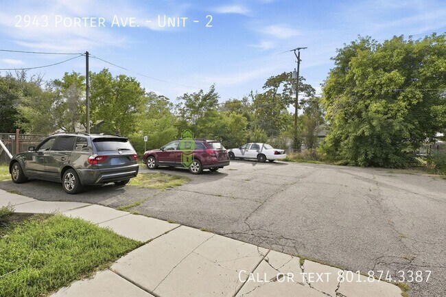 Building Photo - 2943 Porter Ave