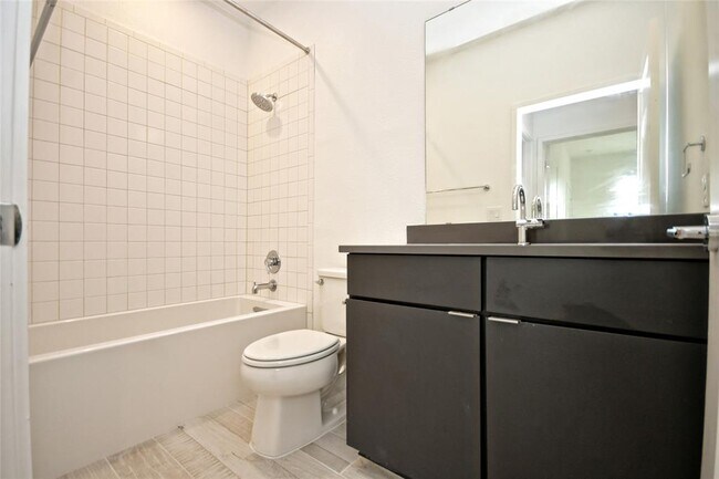 Building Photo - 7601 Cooper Ln