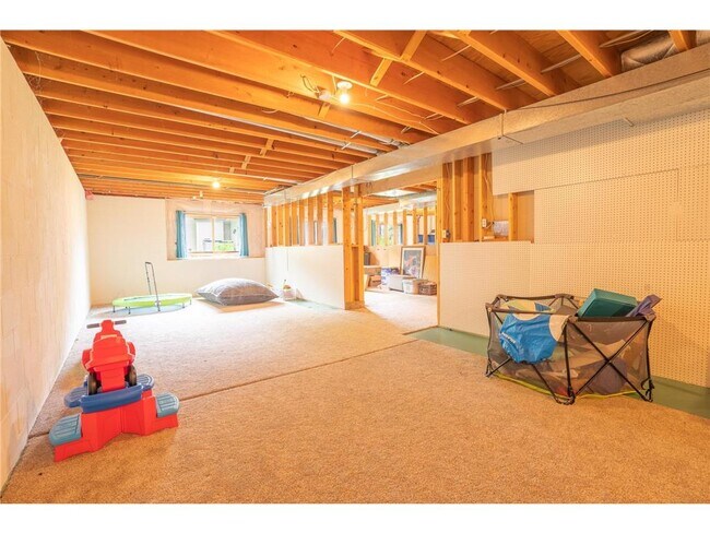 Building Photo - 14941 Camdon Hill