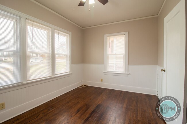 Building Photo - Spacious House | 2 Bed 1 Bath