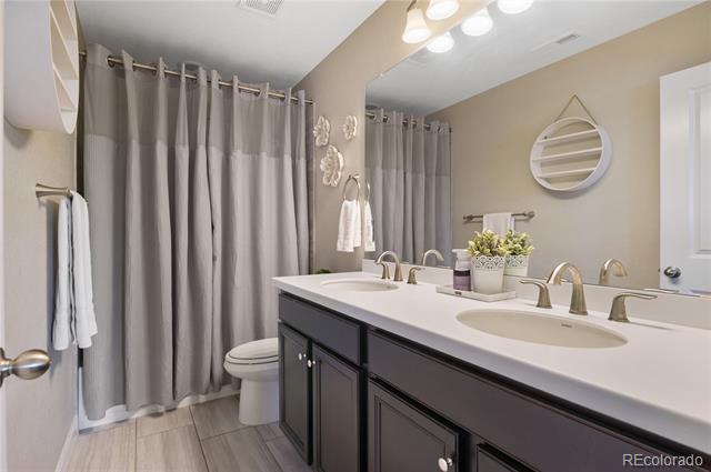 Building Photo - 9187 Swan River St