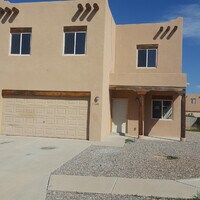 Building Photo - 5BR, 2.5BA, 2CG