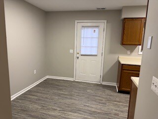 Building Photo - 225 Churchill Dr