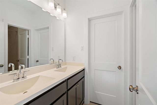 Building Photo - 2053 White Grove Dr