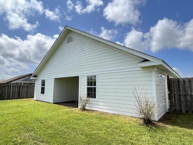 Building Photo - 4840 McCall Ln