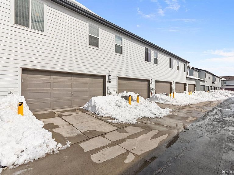 Building Photo - 16154 E 47th Dr