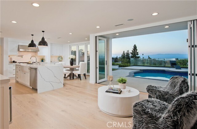 Building Photo - 16449 Tudor Dr