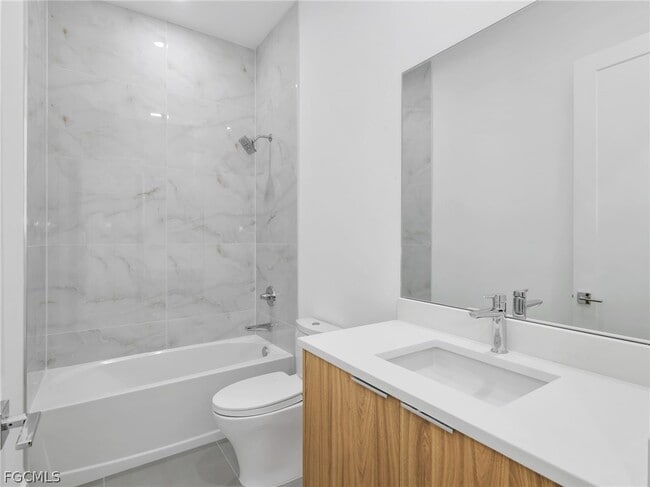 Building Photo - 6192 Kambach St