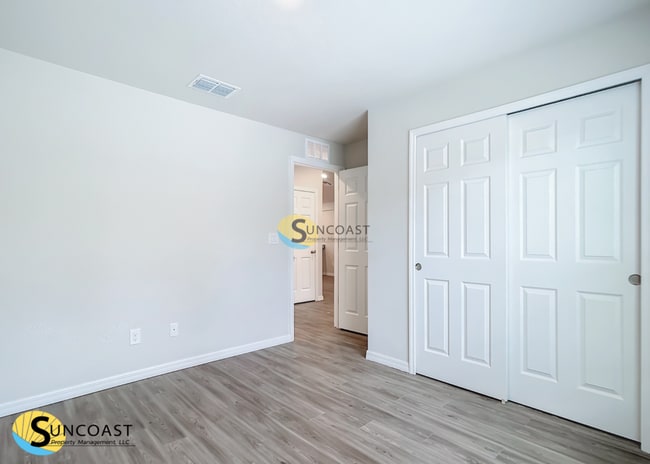 Building Photo - 1145 S Apopka Ave