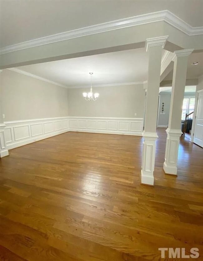 Building Photo - Room in House on Grande Chateau Ln