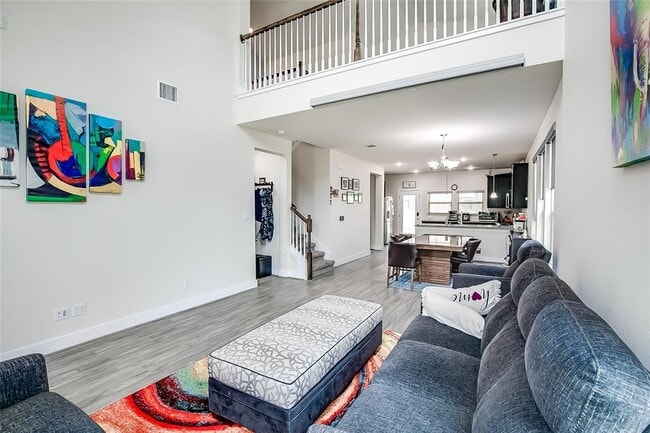 Building Photo - 15912 Cadoz Dr