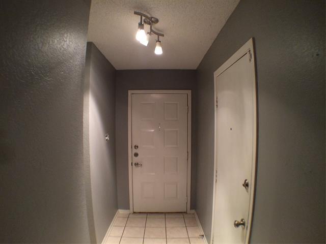 Building Photo - 3918 White Oak Ct
