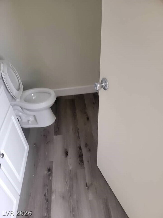 Building Photo - 3412 Townhouse Dr