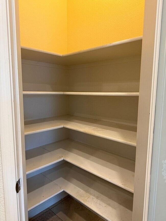 Building Photo - 1635 Murrieta Ct