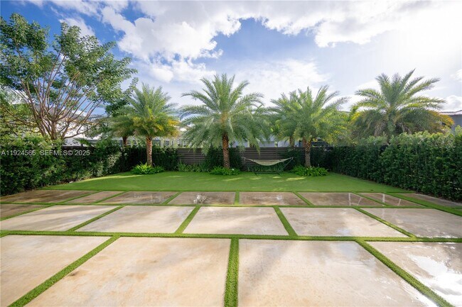 Building Photo - 8842 NW 161st Terrace