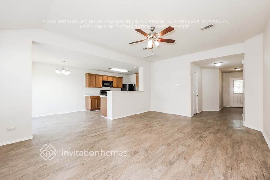 Building Photo - 1805 White Feather Ln