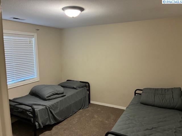 Building Photo - Great Back Yard! Lawn Care Included