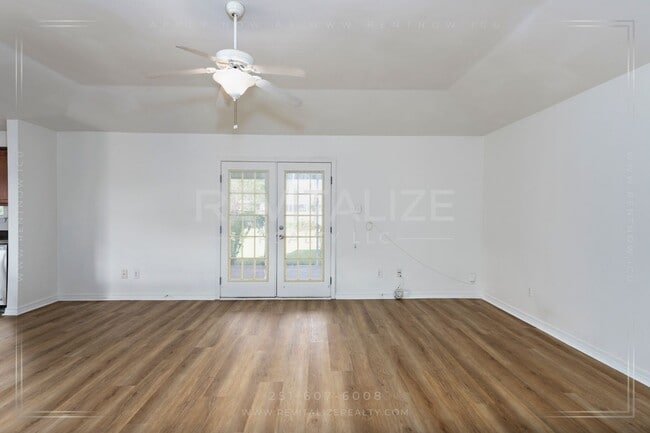 Building Photo - Spacious 3-Bedroom Home with Open Floor Plan and Big Backyard in West Mobile!