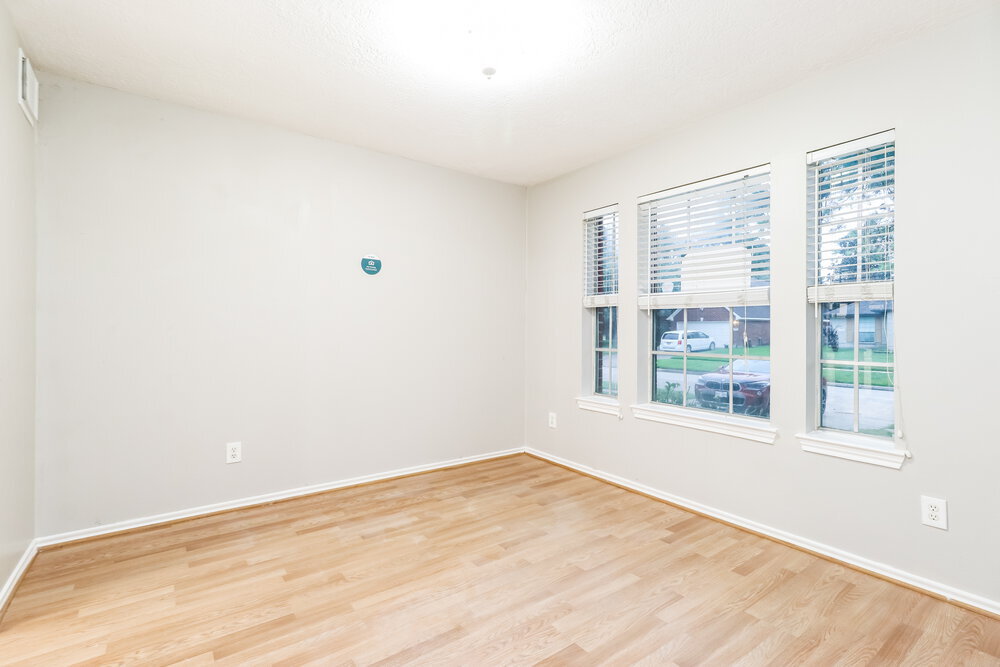 Building Photo - 1723 Milholland Dr