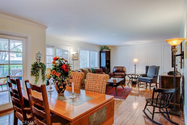Building Photo - 5500 Paseo Del Lago W