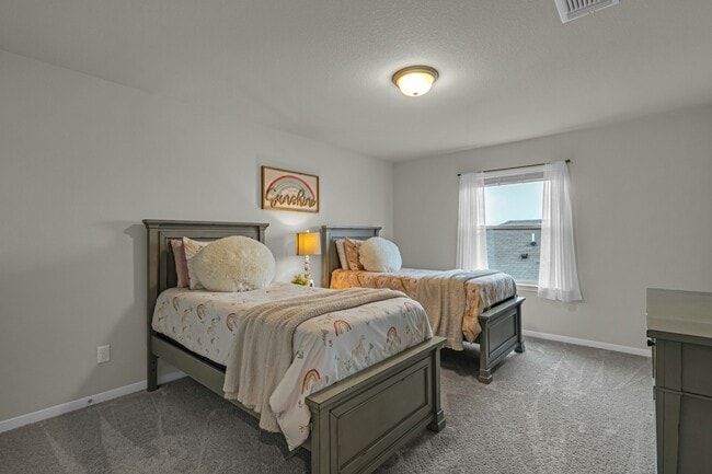 Building Photo - 2221 Clove Ct