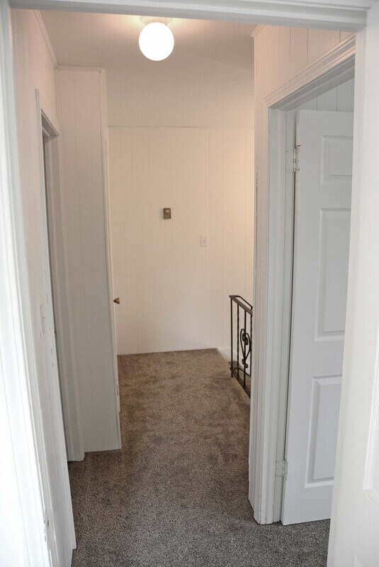 Building Photo - 1087 N 150 W